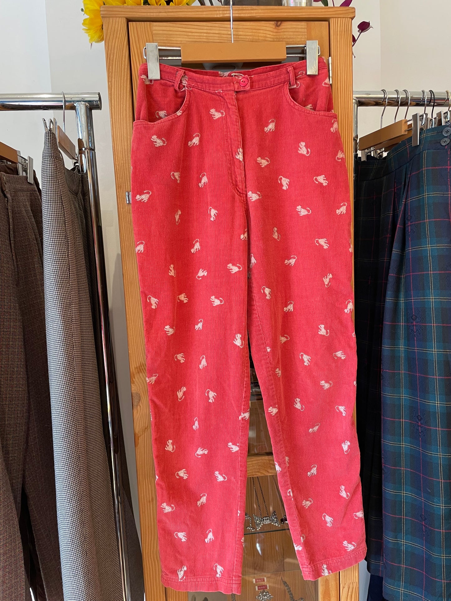 Super Soft 1980s Corduroy Pants with All-Over Monkeys (M)