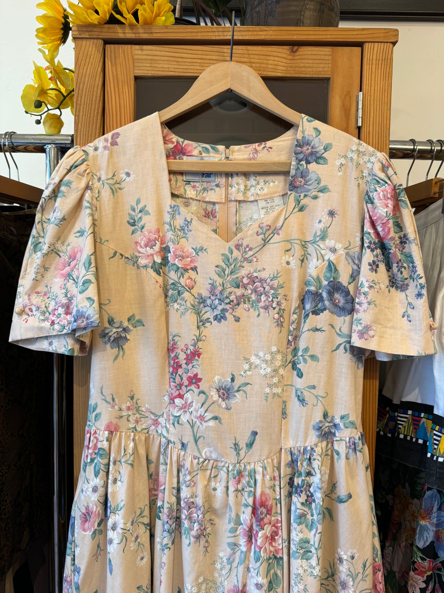 1980s Floral Dress with Sweetheart Neckline