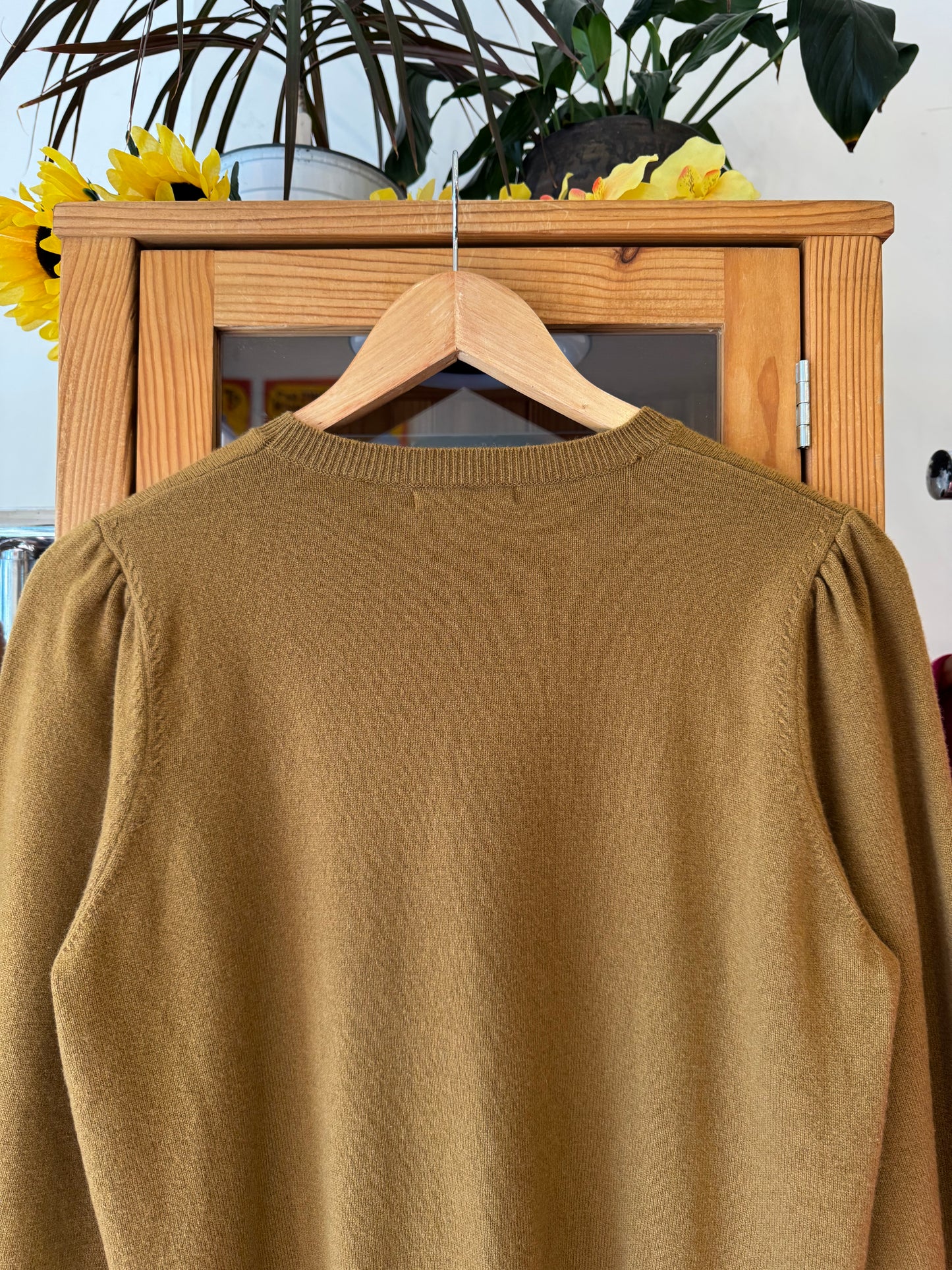 Dôen Puff Sleeve Cashmere Sweater