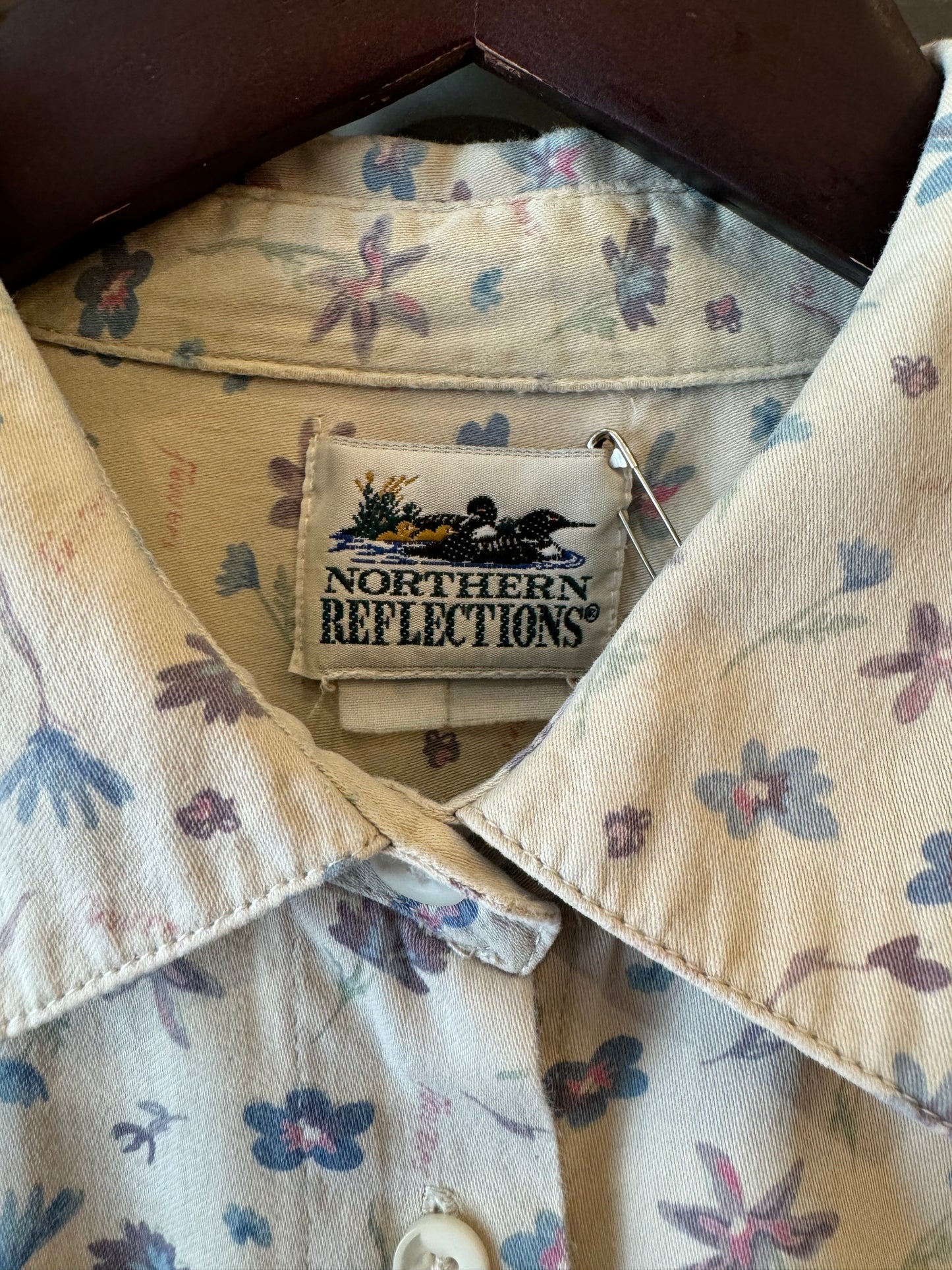Northern Reflections 1990s Floral Button-Up