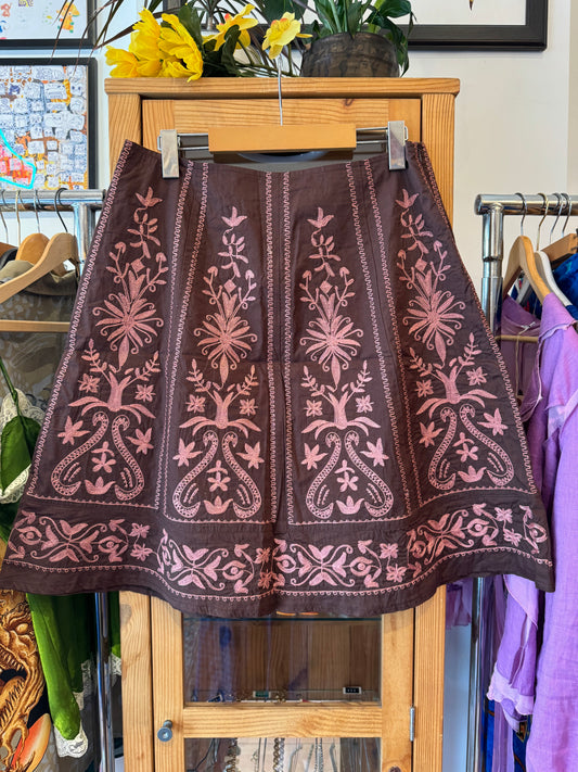 Y2K Embroidered Skirt (M)